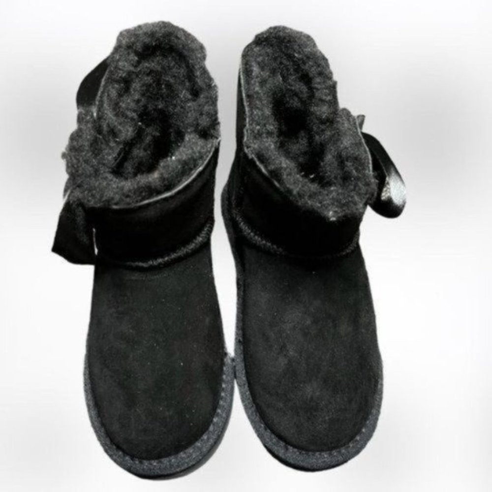 PAWZ by Bearpaw Black Bow Leather Boots Girls Size 13 - Picture 2 of 7